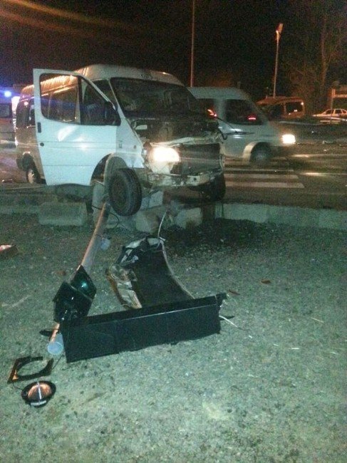 Ünye’de Trafik Kazası: 4 Yaralı