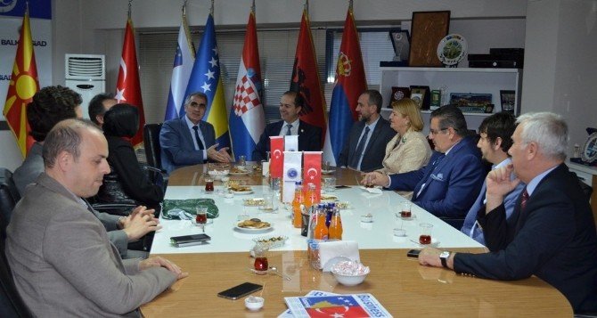 AK Parti Nilüfer’den Balkantürksiad’a Nezaket Ziyareti
