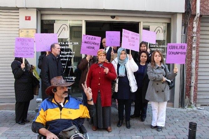 Görme Engelli Kadınlardan "8 Mart" Mesajı