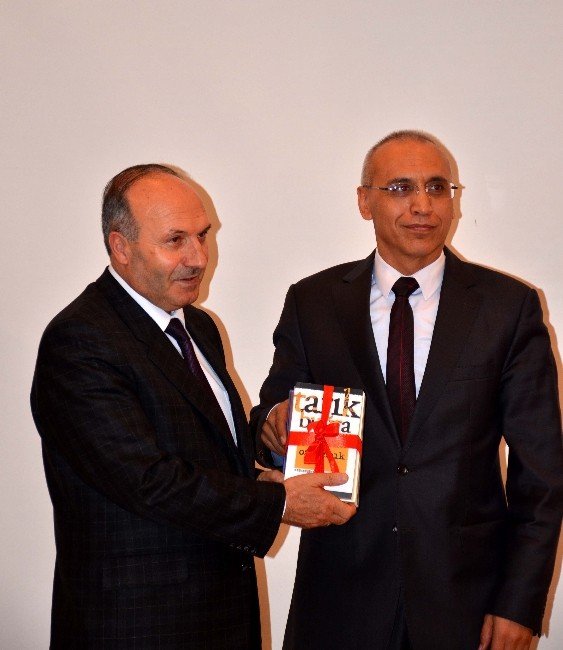 Bitlis’te Kitap Okuma Yarışması Sonucu Ödüller Dağıtıldı