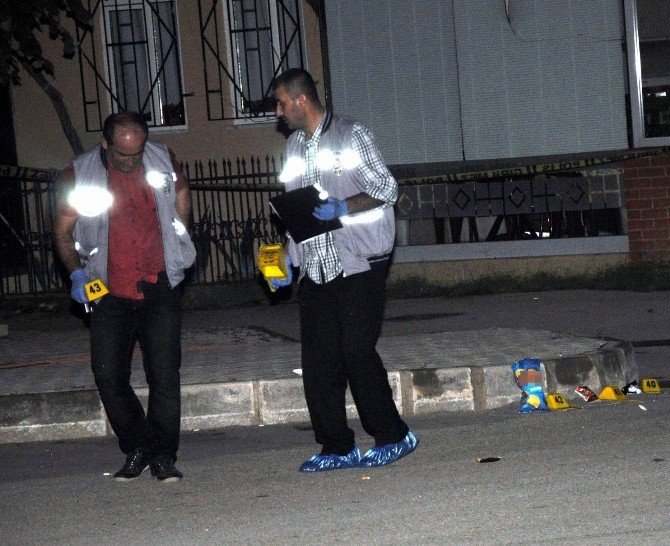 Gürültü Yüzünden Üç Kardeşi Öldüren Baba Oğula Müebbet