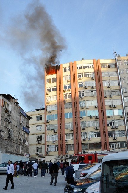 Adana’da İş Yerinde Yangın