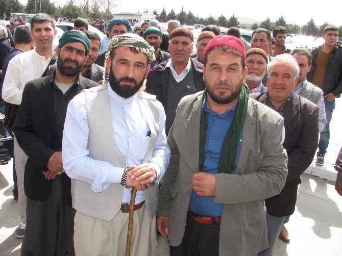 Kadiri Tarikatı Şeyhi Kutsal Topraklara Uğurlandı