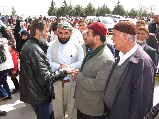 Kadiri Tarikatı Şeyhi Kutsal Topraklara Uğurlandı