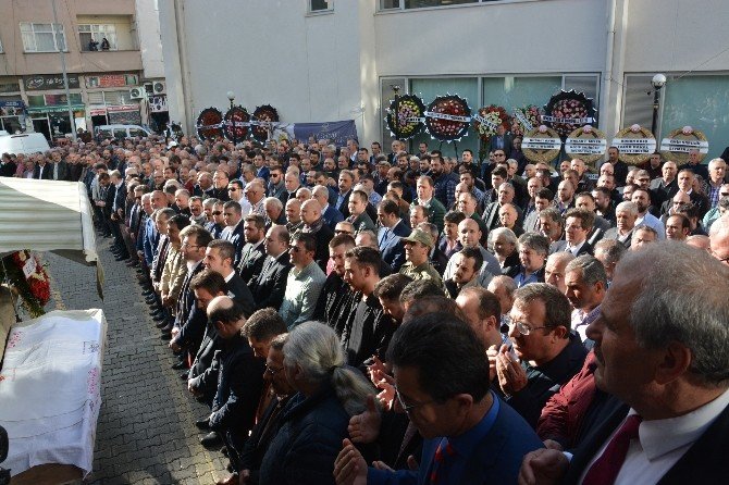 Ünlü Sanatçı Volkan Konak’ın Anne Acısı