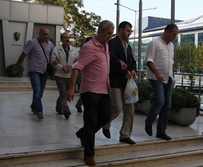 Gürültü Yüzünden Üç Kardeşi Öldüren Baba Oğula Müebbet