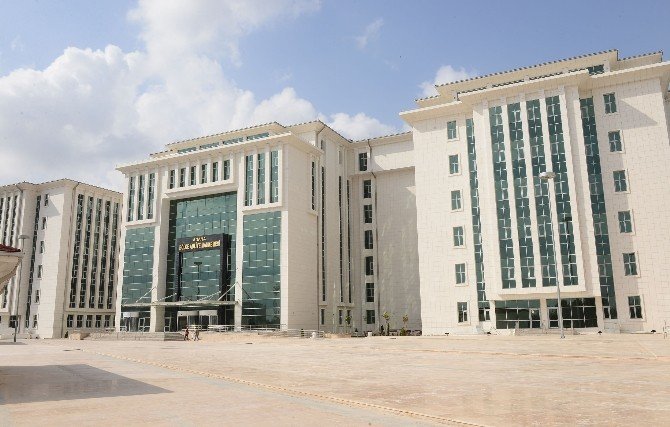 Adana Adliye Sarayı’nın Yüzde 50’si Tamamlandı