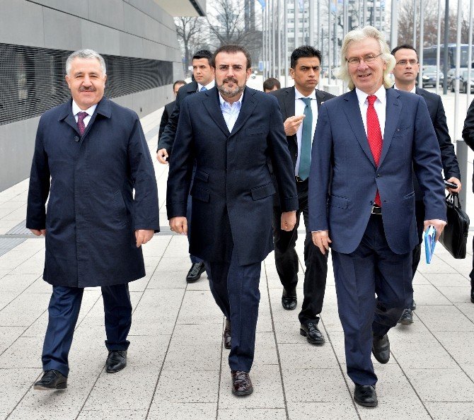 AK Parti Kars Milletvekili Arslan, Bakan Mahir Ünal’la Berlin’de