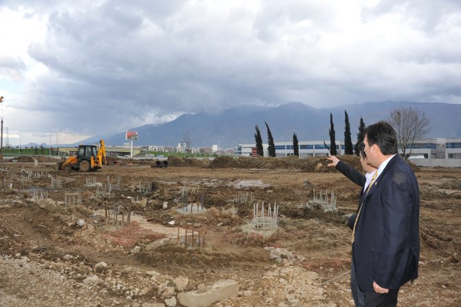 Bursa’nın ilk kapalı atletizm salonunda çalışmalar başladı
