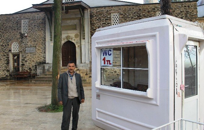 İzmir’de Bir Garip Tuvalet Tartışması