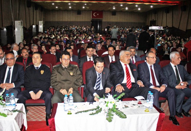 Kozan’da İstiklal Marşı’nın kabulü ve Mehmet Akif Ersoy’u anma programı