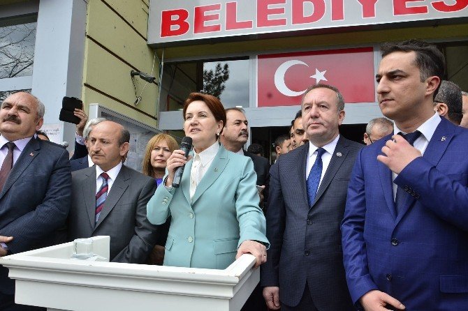 MHP Eski Milletvekili Akşener: "Bu Bir İktidar Yürüyüşüdür"