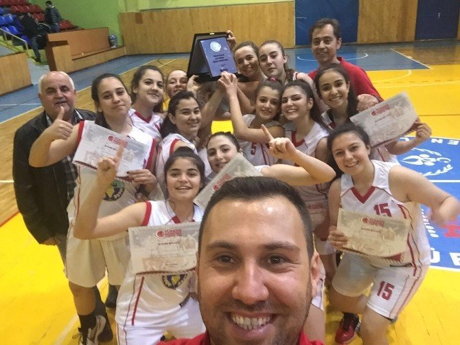 Turgutlu Belediyespor Başarısı Şampiyonlukla Taçlandı