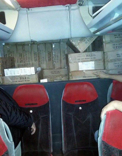 Sahte Logolu Otobüste 500 Bin TL Değerinde Kaçak Sigara Yakalandı