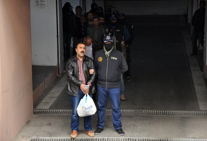HDP İl Eş Başkanları Ve Yöneticileri Tutuklandı