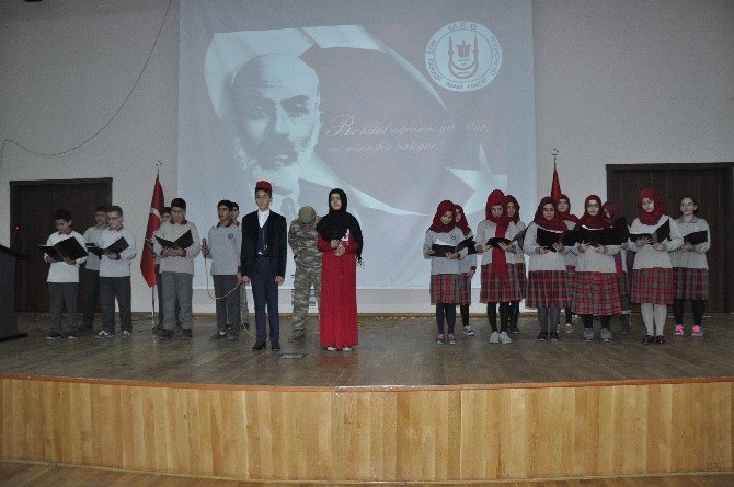 İstiklal Marşı’nın Kabulü Ve Mehmet Akif Ersoy’u Anma Programı Düzenlendi