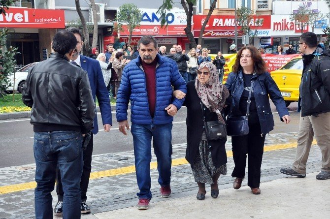 Kılıçdaroğlu, Kendisini Protesto Edenlerle Görüştü
