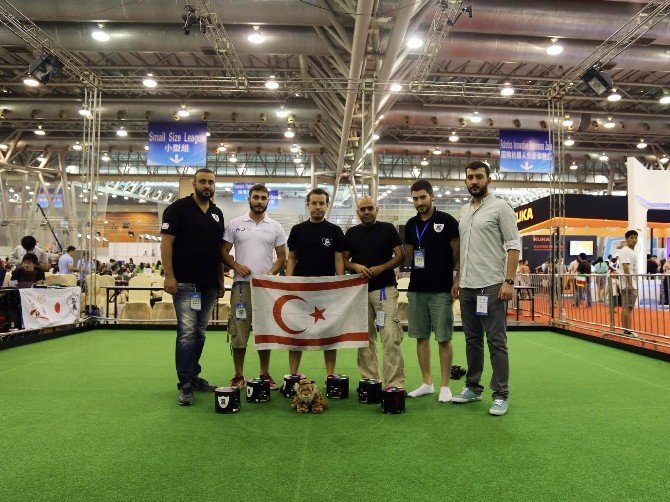 Yakın Dou Üniversitesi Robotları Dünya Kupası’nda