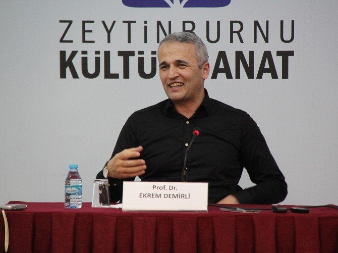 Prof. Dr. Ekrem Demirli: “Bizi İnsan Kılan Şey, Allah’a İman Etmektir”
