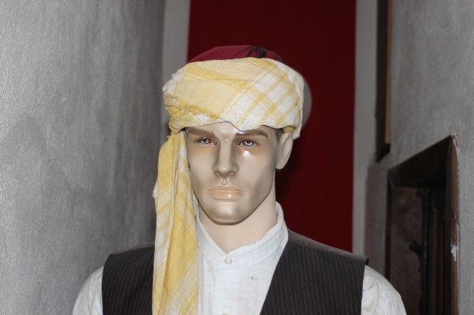 Uşak Belediyesi Ve STK’lar Çeçeli Kara Murat’ı Unutmadı