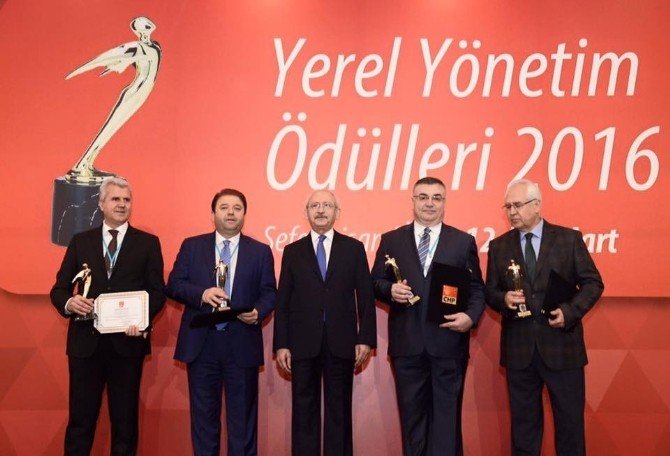 Kırklareli Belediyesi İzmir’den Ödülle Döndü