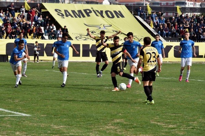 İzmir Süper Amatör Liginin Şampiyonu Aliağa