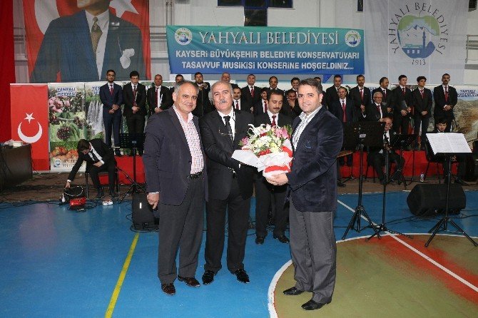 Kayseri Büyükşehir Belediye Konservatuarı Yahyalı’da Konser Verdi