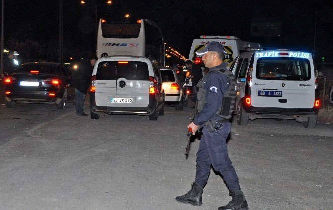 Aksaray’da Polis Karayollarını Ablukaya Aldı