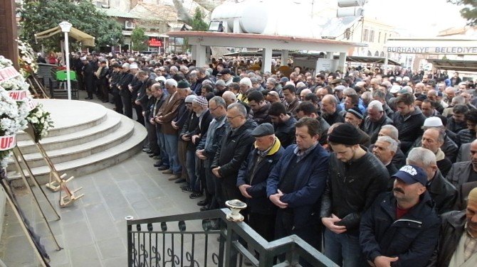 Burhaniye’de Doktor Kenan Tortop Son Yolculuğuna Uğurlandı