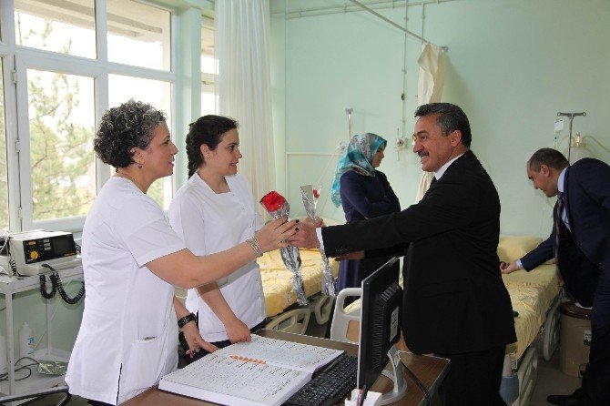 Başkan Tutal, Sağlık Çalışanlarının 14 Mart Tıp Bayramını Kutladı