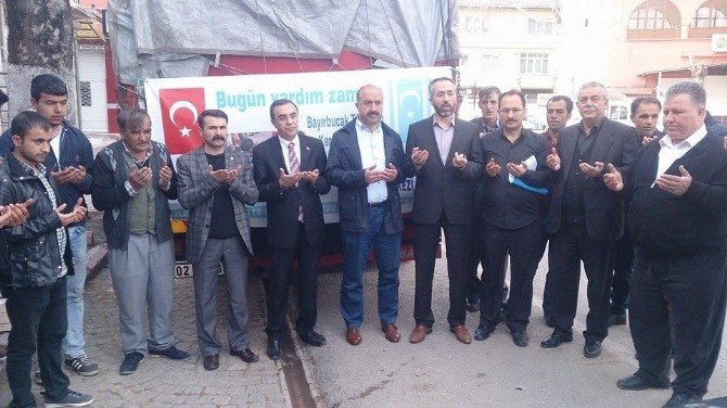 Gölbaşı İlçesinde Toplanan Yardımlar Türkmenlere Ulaştırıldı