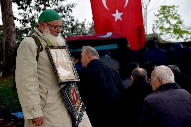 Ankara’daki Patlamada Hayatını Kaybeden Elif Gizem Akkaya Memleketi Giresun’da Toprağa Verildi
