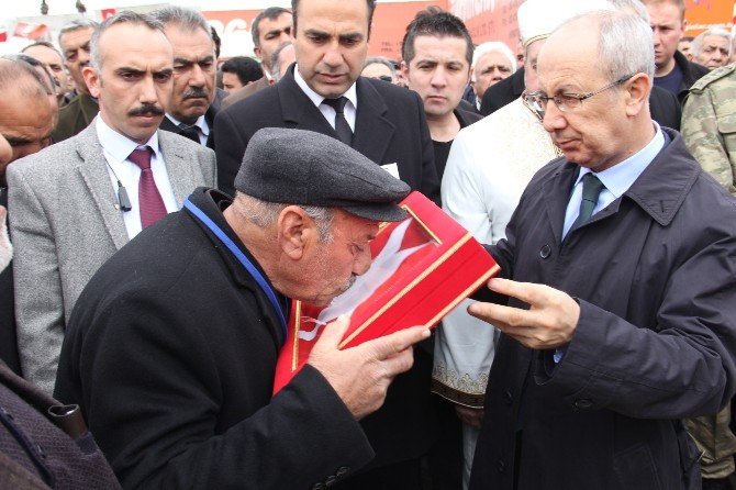 Şehit Polis Alagöz Toprağa Verildi