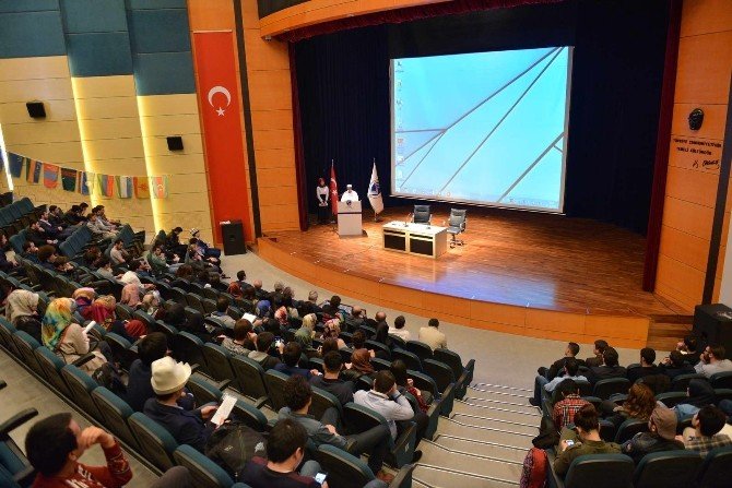 SAÜ’de “İstiklal Marşı’nın Önemi” İsimli Konferans Düzenlendi