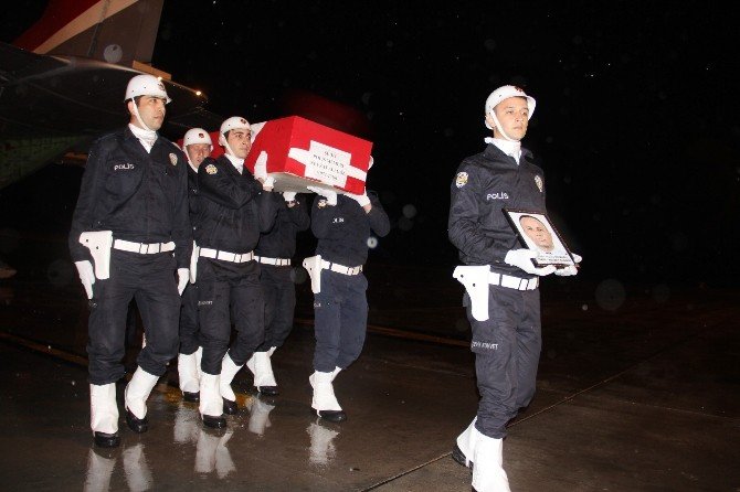 Şehit Polis Alagöz’ün Cenazesi Iğdır’a Getirildi