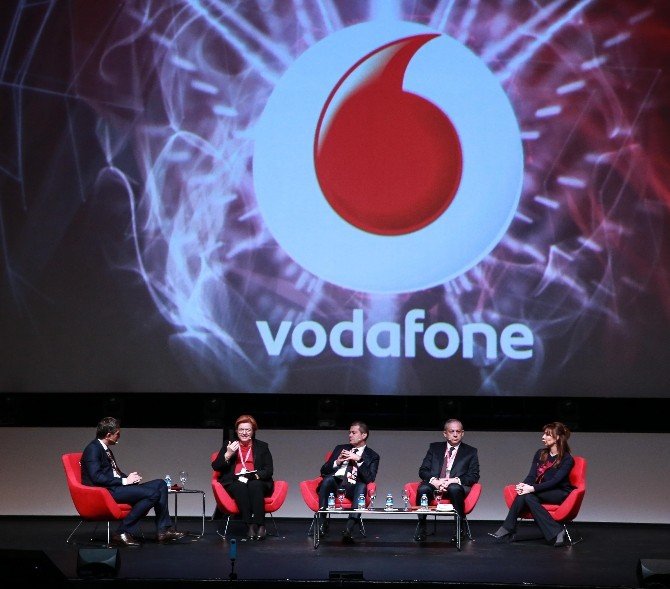 Vodafone Dijital Dönüşüm Zirvesi 2016 Başladı