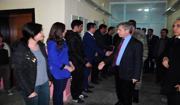 Vali Ahmet Çınar Hizan İlçesini Ziyaret Etti