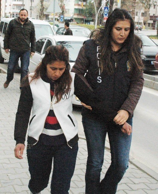 Bolu’da 2 Kadın Hırsız Suçüstü Yakalandı