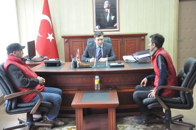 Grevde Olan Sca İşçileri Kaymakamla Görüştü