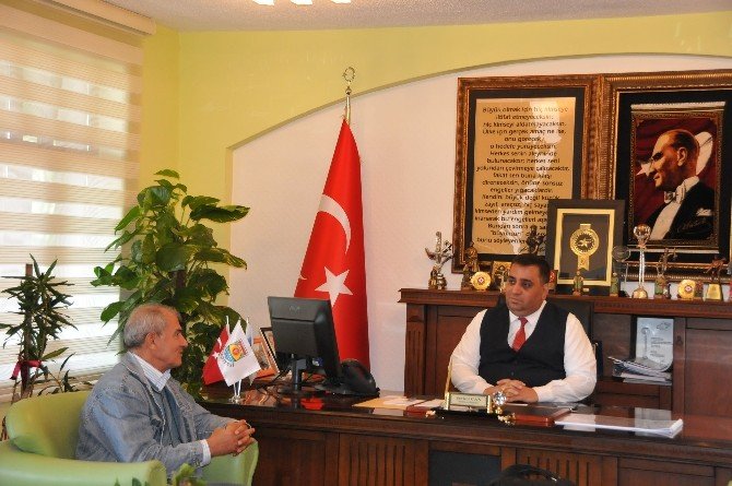 Tarsus Fotoğraf Derneği’nden Başkan Can’a Ziyaret