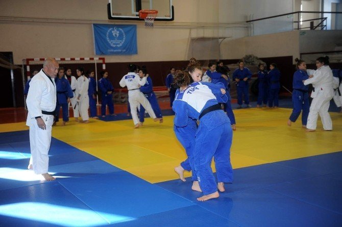 Trabzon’da 3 Ay Judo Eğitimi Veren Mino Shojiro Görevini Tamamladı