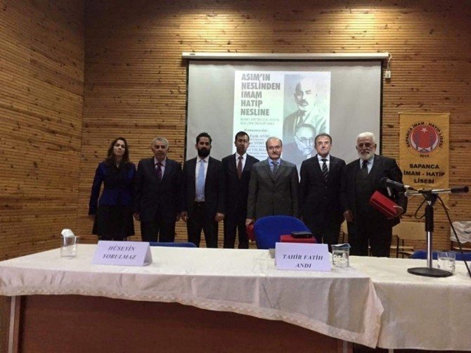 “Asım´ın Neslinden İmam Hatip Nesline, Mehmet Akif´ten Celal Hoca´ya” Paneli Gerçekleşti