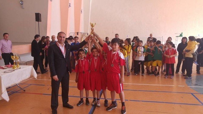 Okullararası Küçükler Badminton İl Birinciliği Tamamlandı