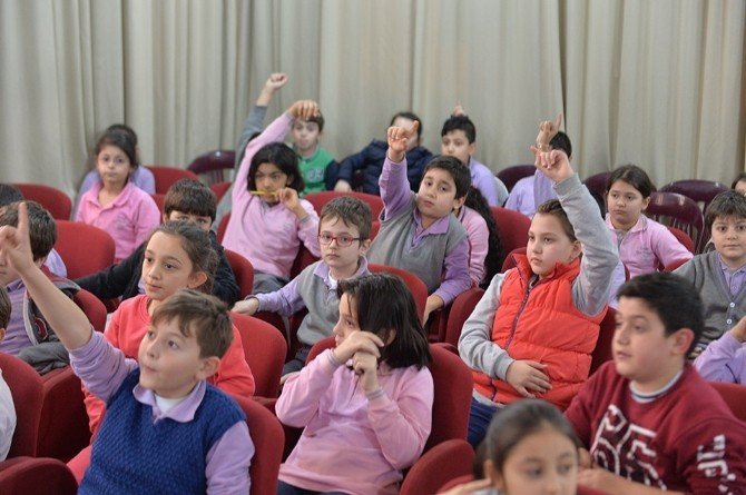 Beyoğlu’nda Çocuklara Tasarruf Alışkanlığı Öğretiliyor