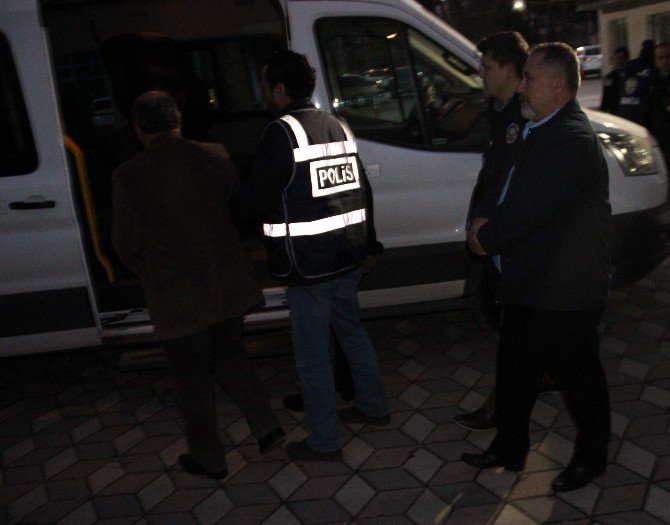 Gözaltına Alınan HDP’liler Hastaneye Çıkarıldı