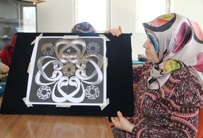 Osmanlı Sanatı Kadın Eliyle Gün Yüzüne Çıkıyor
