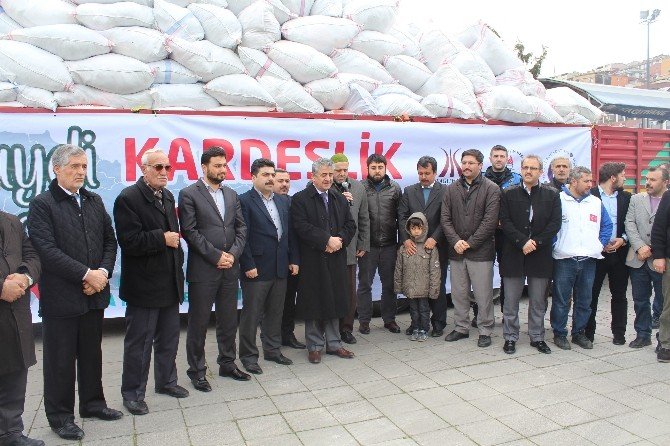 Kağıthane’den Bayırbucak Türkmenlerine 2 Tır Yardım