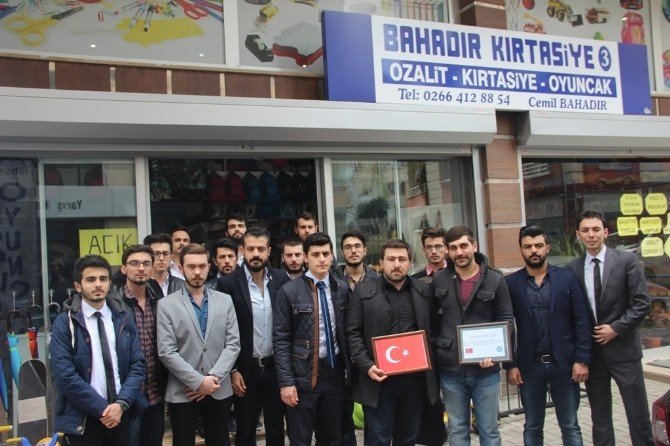 Burhaniye’de Türkçe İsim Kullanan İşyerlerine Teşekkür Belgesi