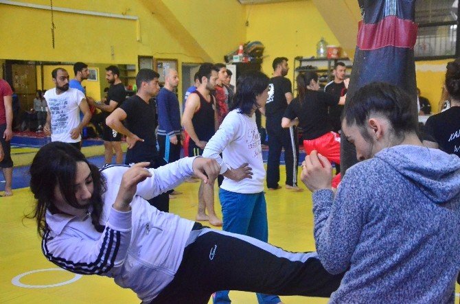 Adana’da Wushu Antrenör Hakem Ve Duan Kursu Sona Erdi
