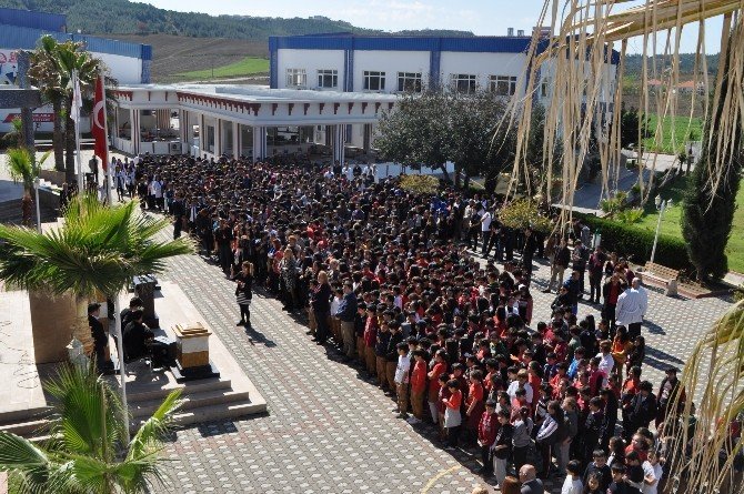 Erkan Koleji, Çanakkale Şehitlerini Andı